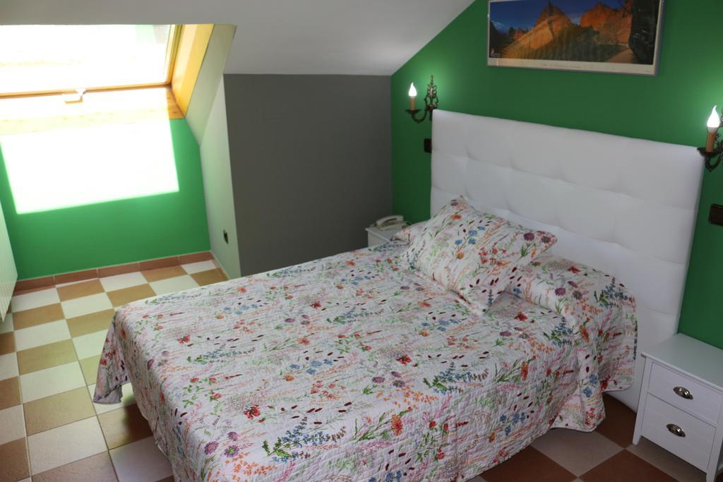 Hostal Don Jaime II セゴビア エクステリア 写真