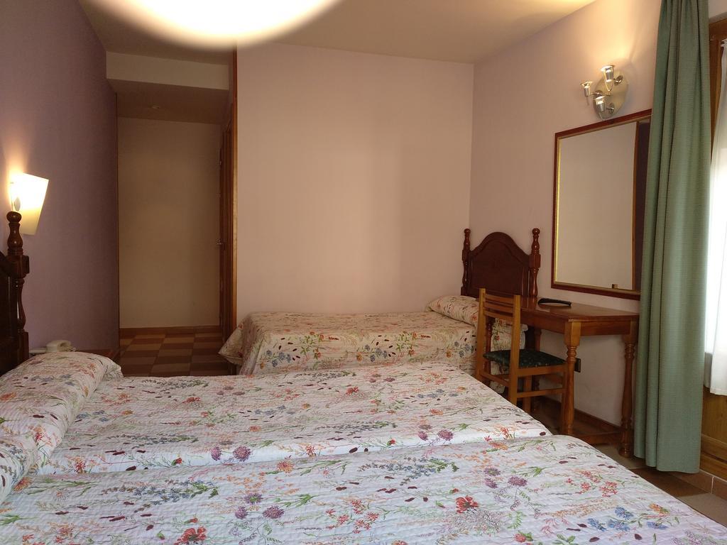 Hostal Don Jaime II セゴビア エクステリア 写真