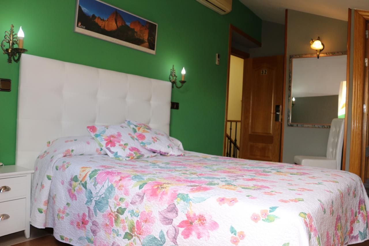 Hostal Don Jaime II セゴビア エクステリア 写真