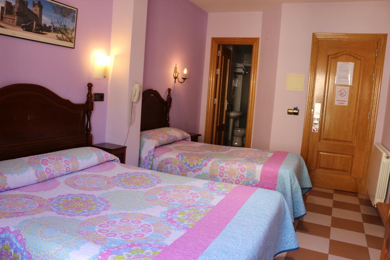 Hostal Don Jaime II セゴビア エクステリア 写真