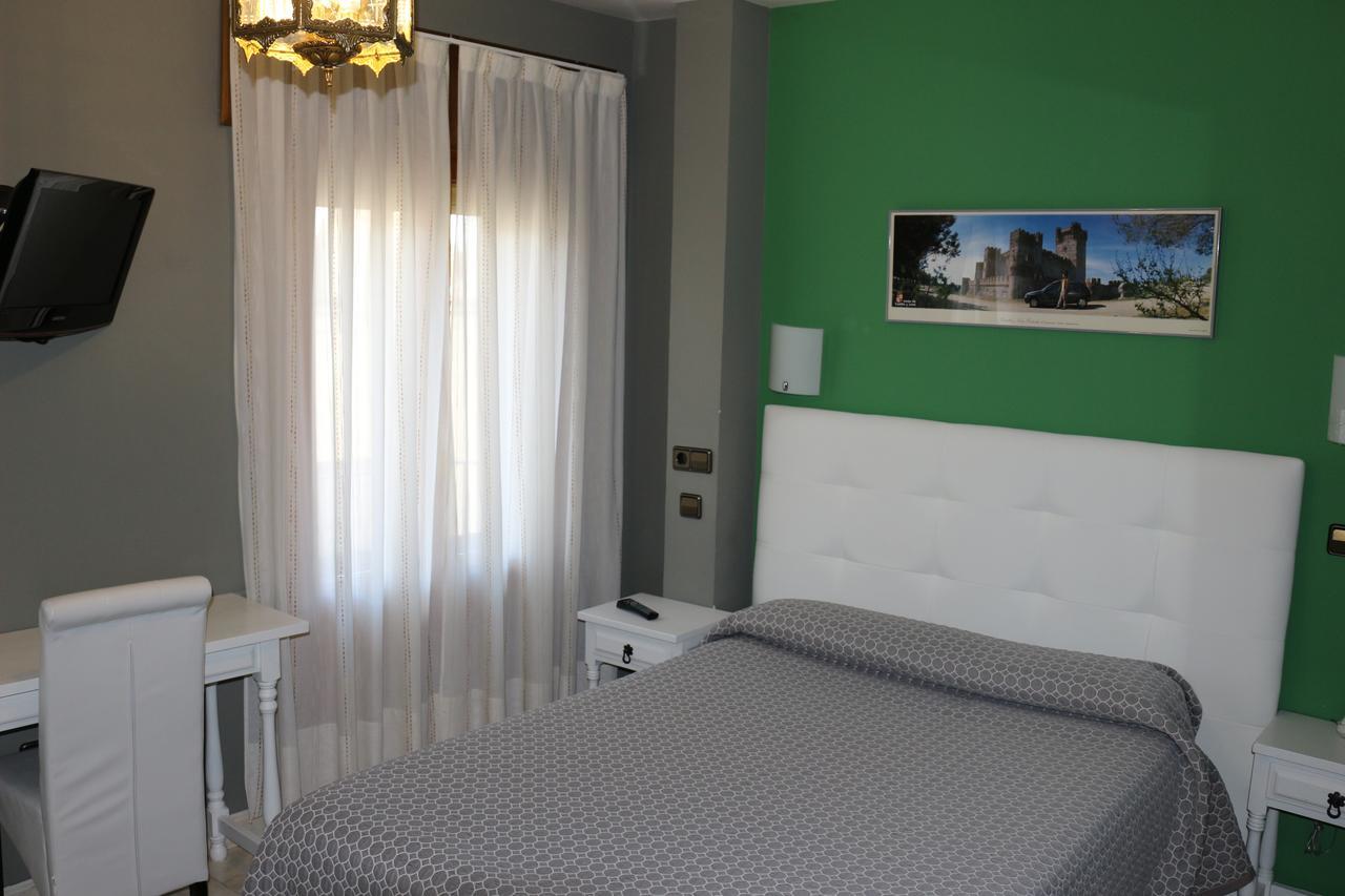 Hostal Don Jaime II セゴビア エクステリア 写真