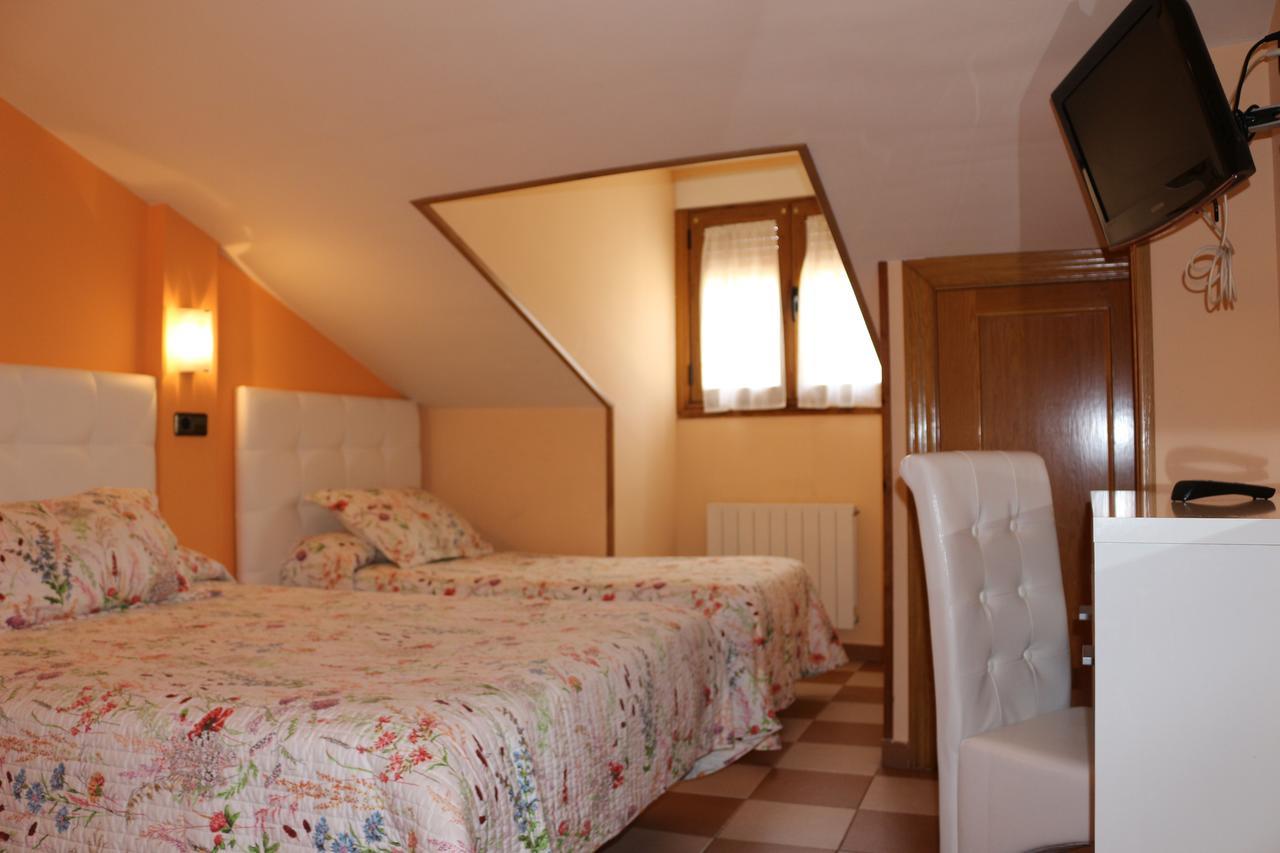 Hostal Don Jaime II セゴビア エクステリア 写真
